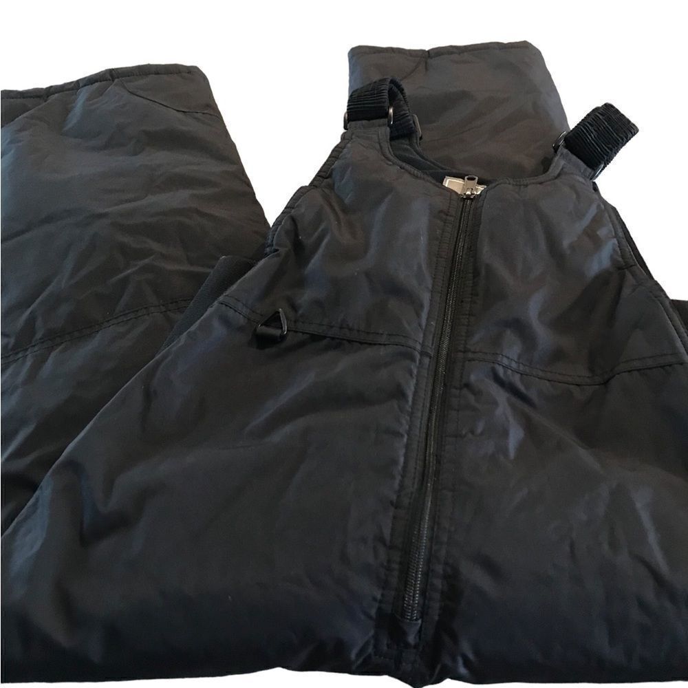 White Sierra size medium snow bibs excellent condition see pics like new